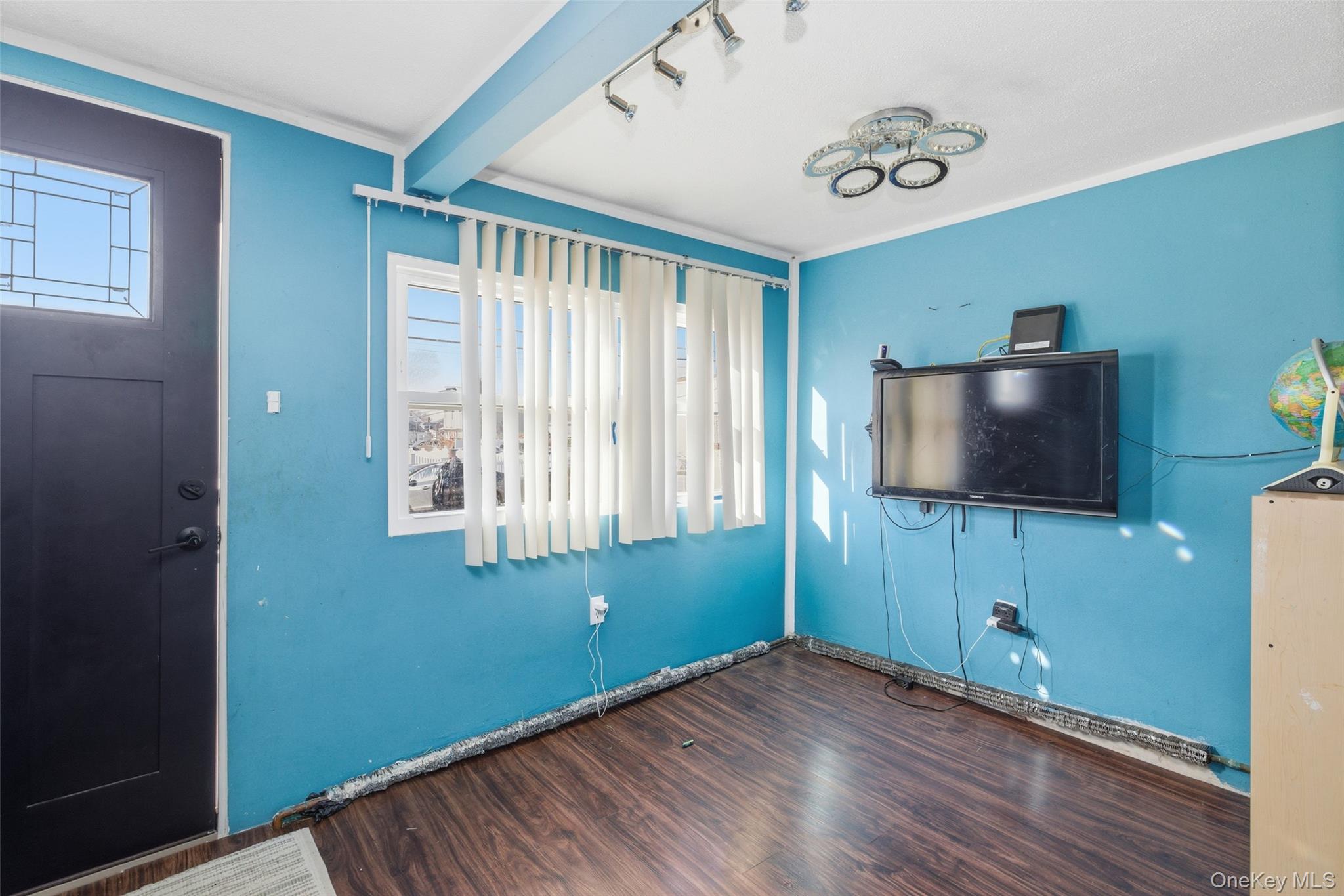 #4 photo, 255 Evans Avenue, नासाउ काउंटी Elmont , NY 11003