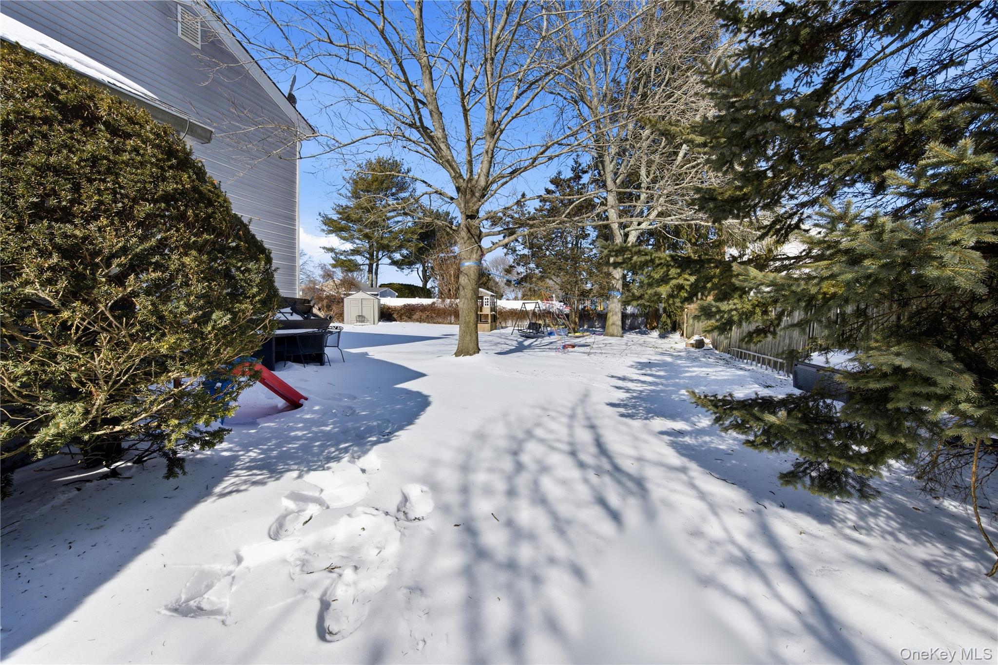 #13 photo, 50 Rustic Avenue, سوفولك Medford , NY 11763