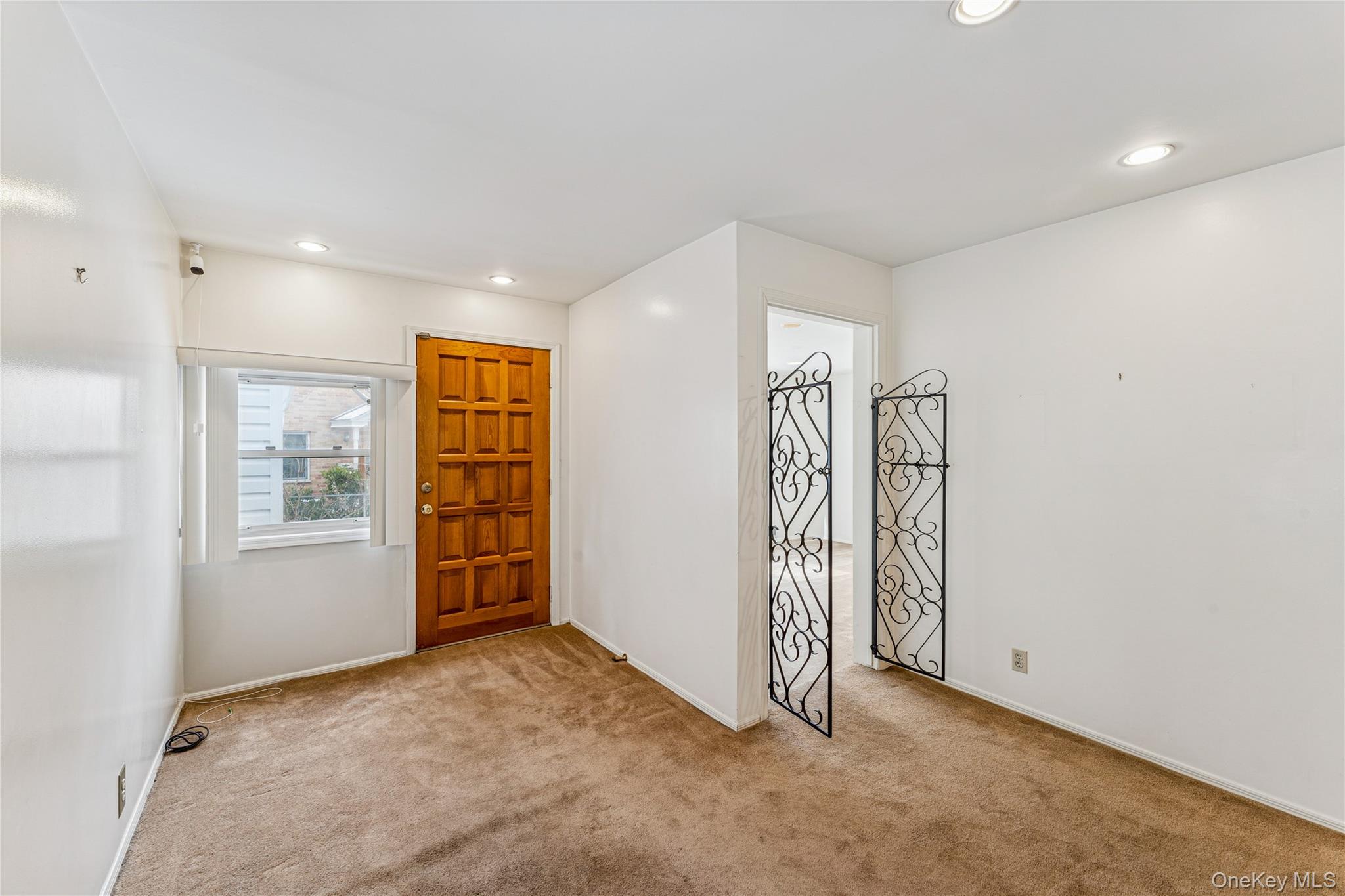 #18 photo, 57-10 253rd Street, Little Neck , NY 11362