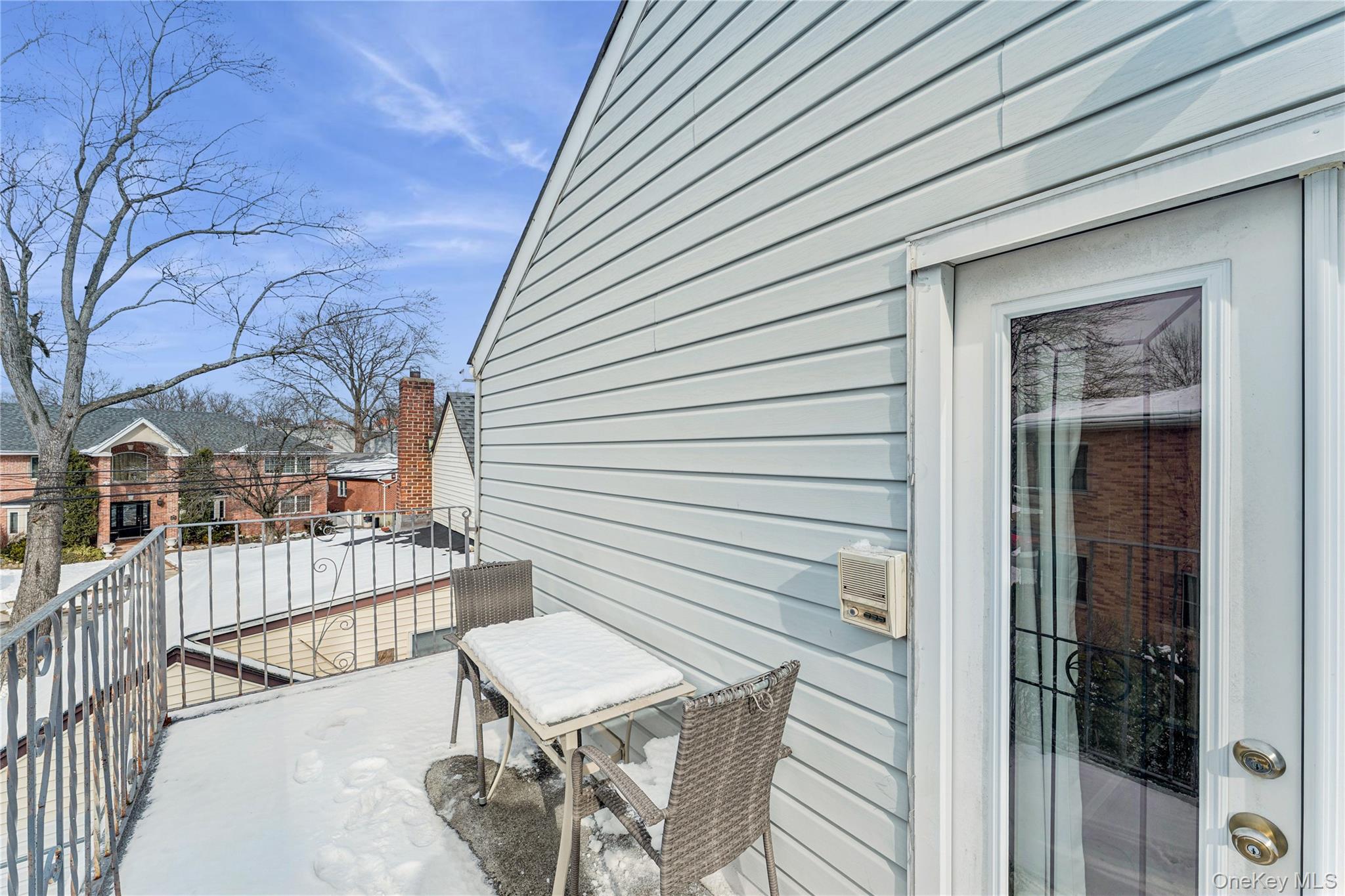 #9 photo, 57-10 253rd Street, Little Neck , NY 11362