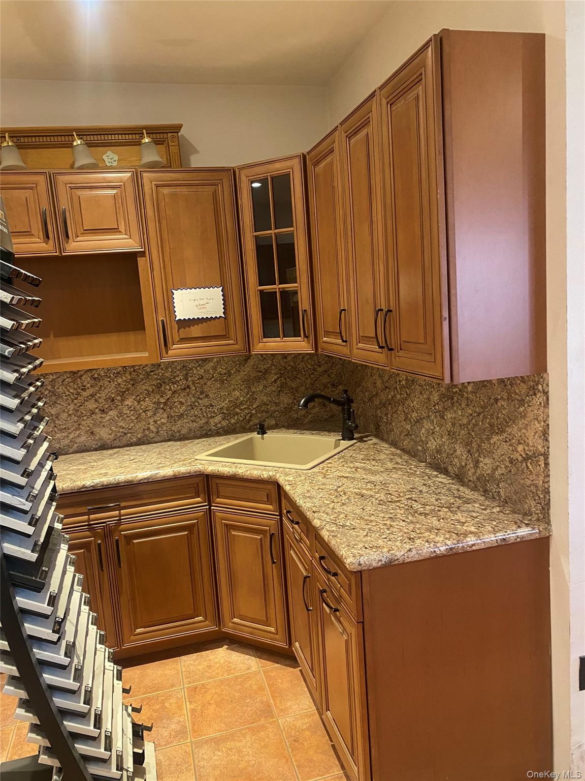 #11 photo, 94-37 Rockaway Boulevard, كوينز Ozone Park , NY 11417