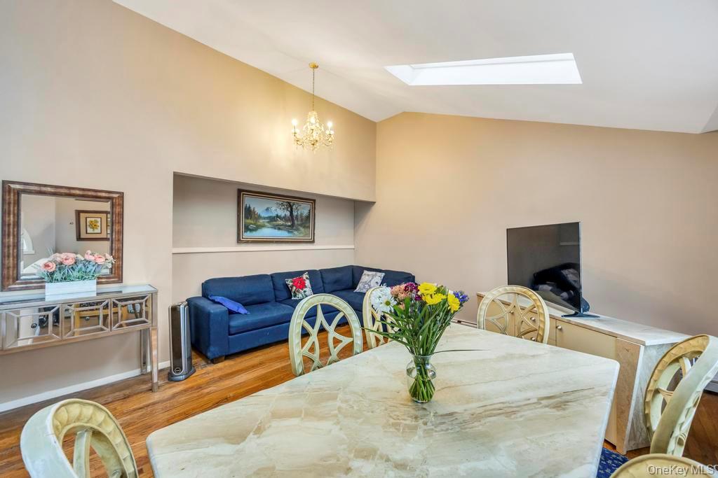 #8 photo, 542 Freeman Avenue, מחוז סאפוק Brentwood , NY 11717