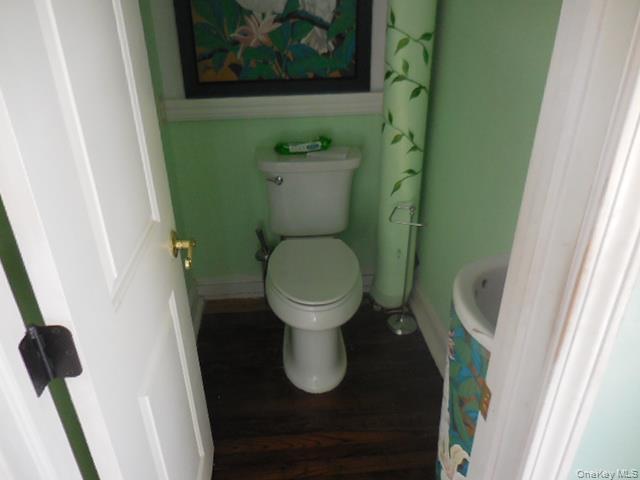 #20 photo, 42 Handsome Avenue, Sayville , NY 11782