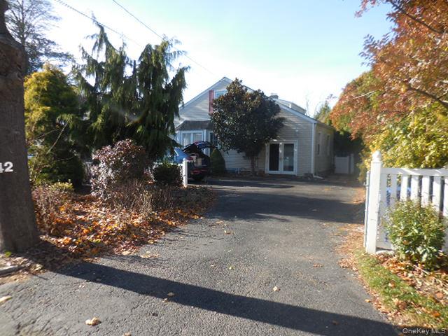 #4 photo, 42 Handsome Avenue, Sayville , NY 11782