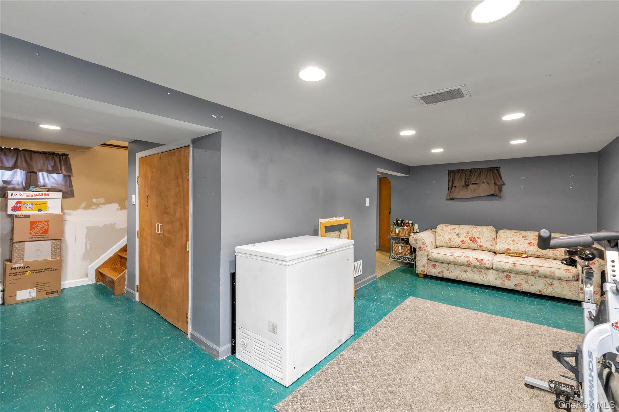 #14 photo, 15 Eton Street, Нассау ‖ Valley Stream , NY 11581