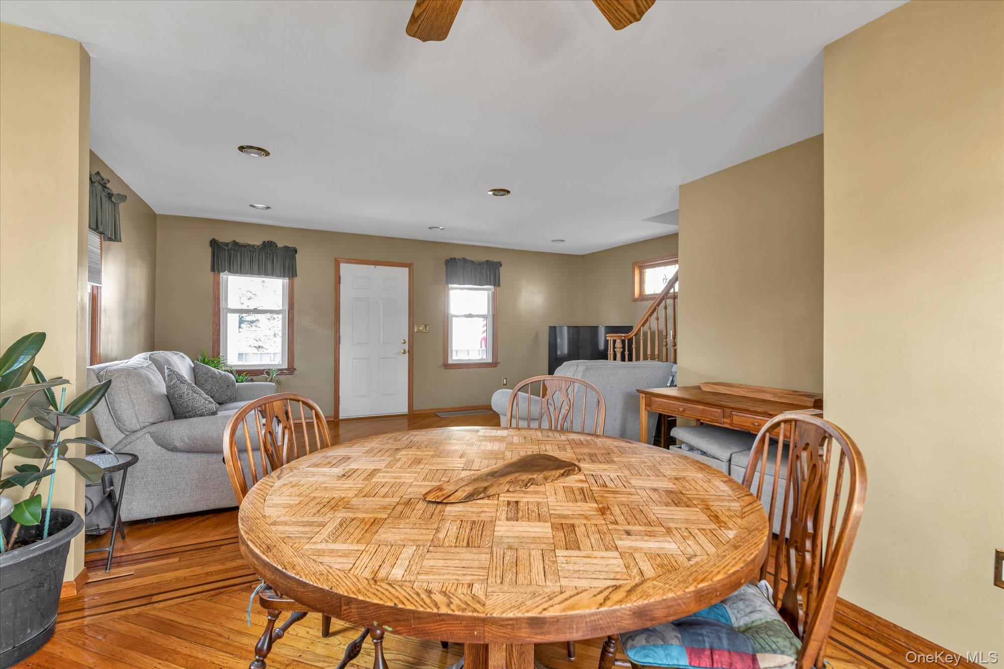 #5 photo, 15 Eton Street, Нассау ‖ Valley Stream , NY 11581