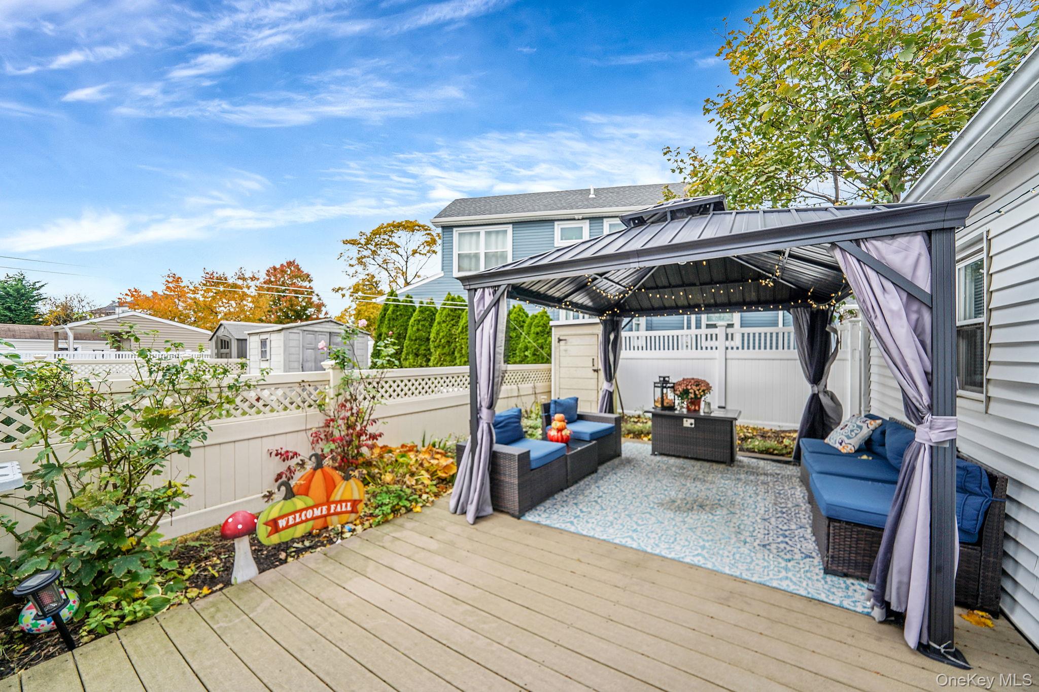 #4 photo, 35 Lawson Avenue, מחוז נסאו East Rockaway , NY 11518