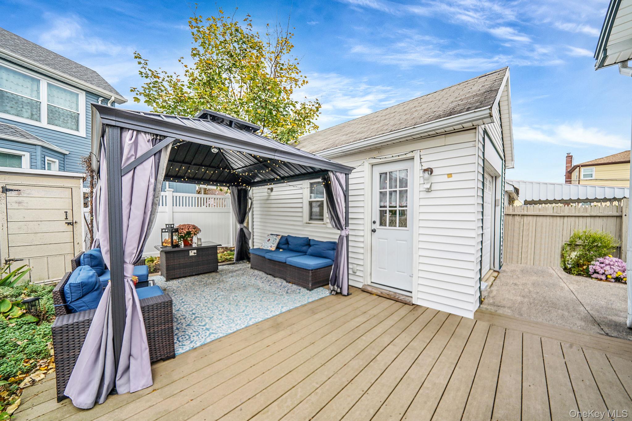 #5 photo, 35 Lawson Avenue, מחוז נסאו East Rockaway , NY 11518