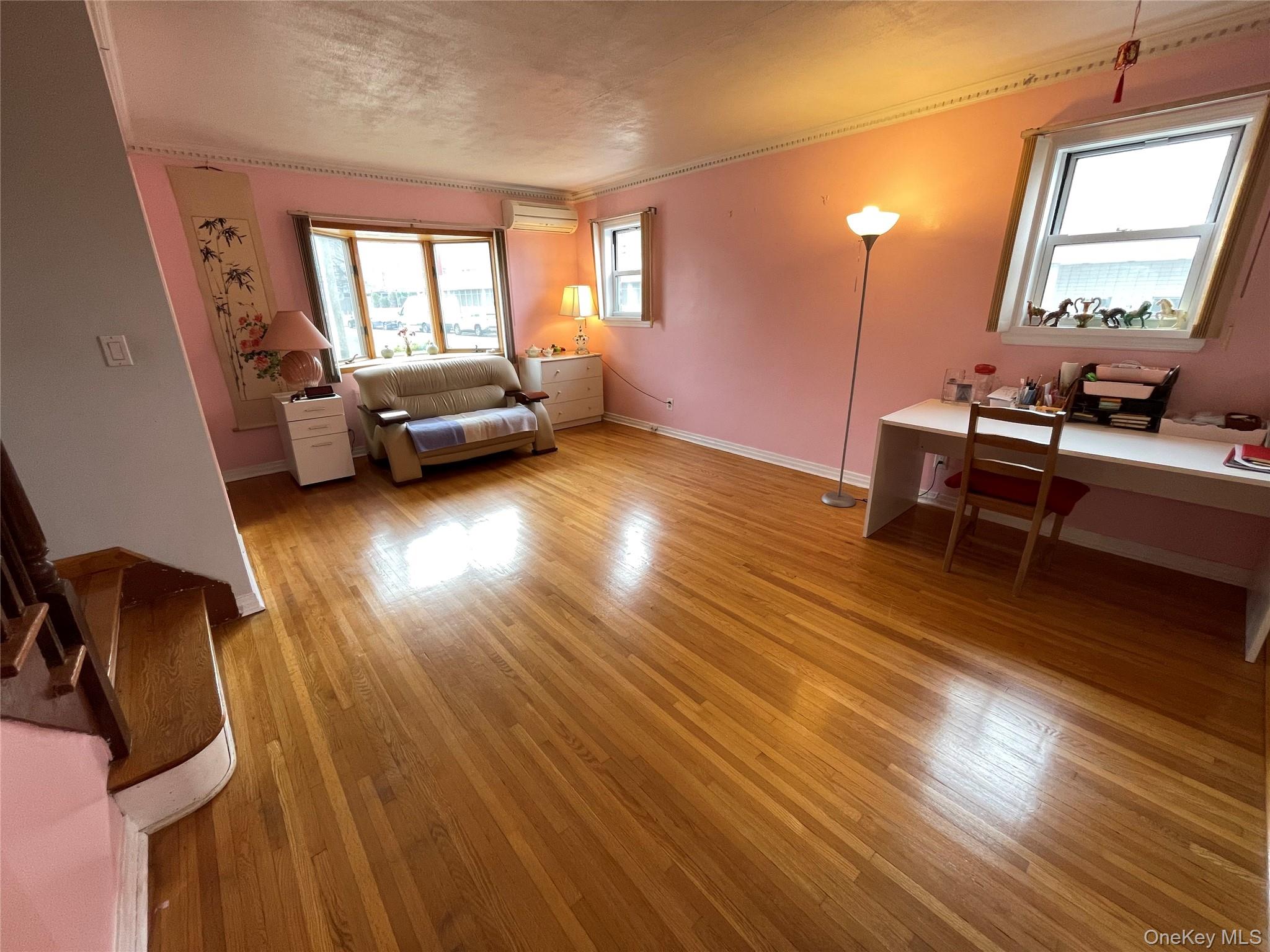 #18 photo, 6152 149th Street, קווינס Flushing , NY 11367