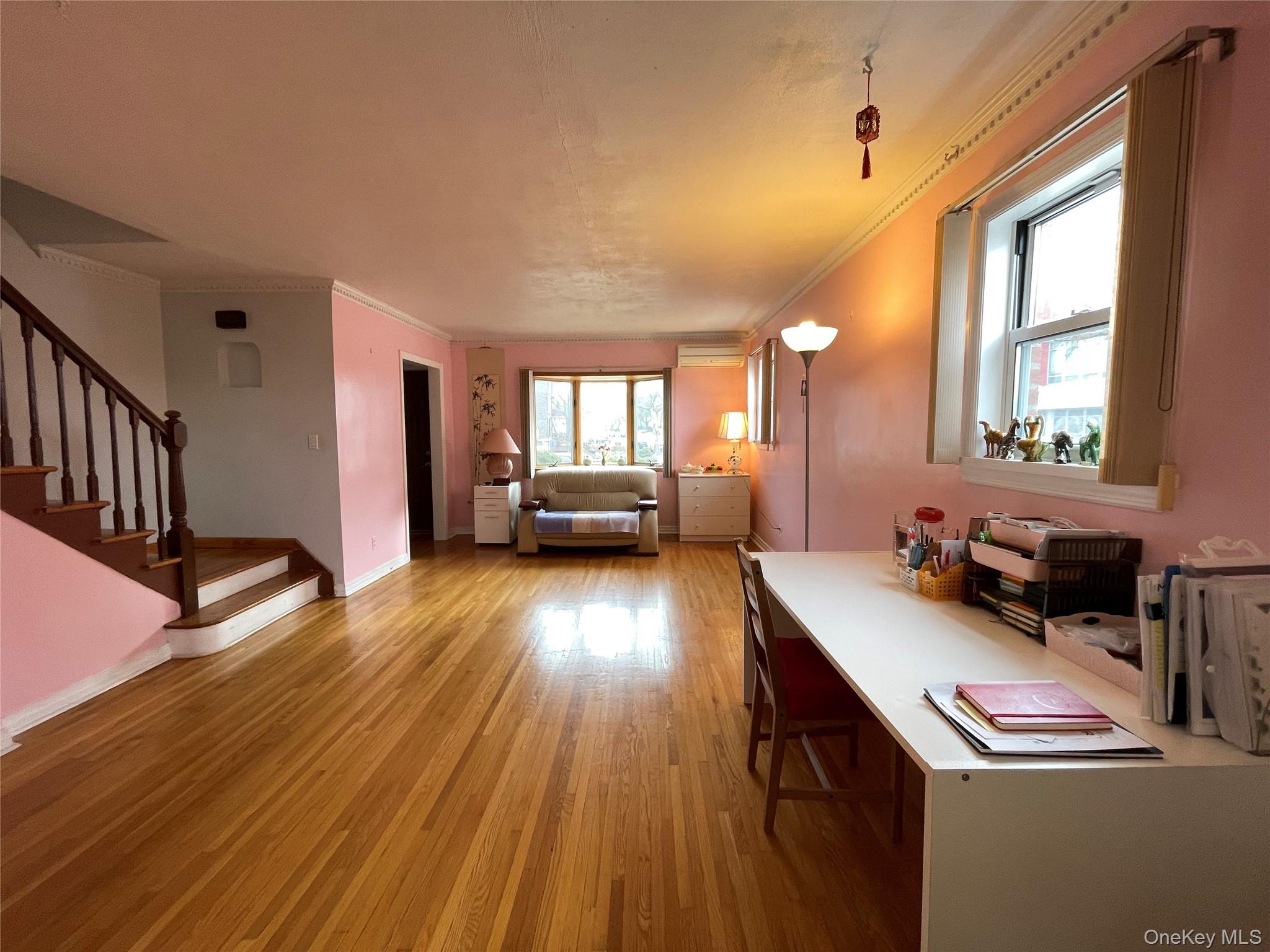 #9 photo, 6152 149th Street, קווינס Flushing , NY 11367