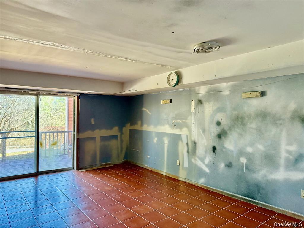 #17 photo, 10 Woodland Way, 纽约州 Ellenville , NY 12428