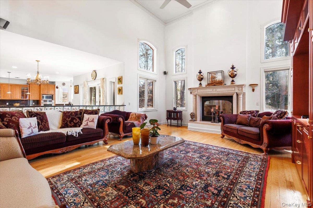 #7 photo, 3 Vandelay Court, Scarsdale , NY 10583