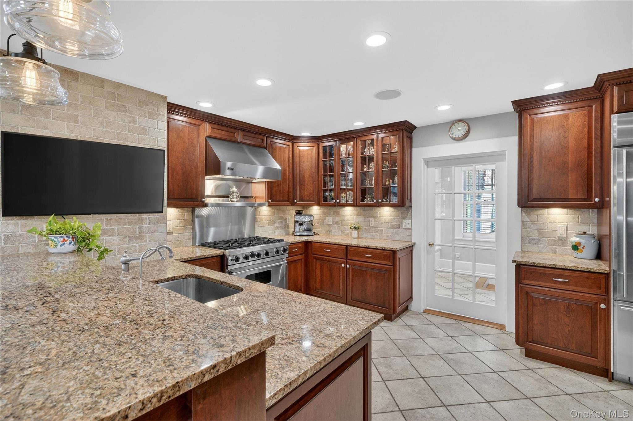 #19 photo, 9 Ridgeview Avenue, White Plains , NY 10606