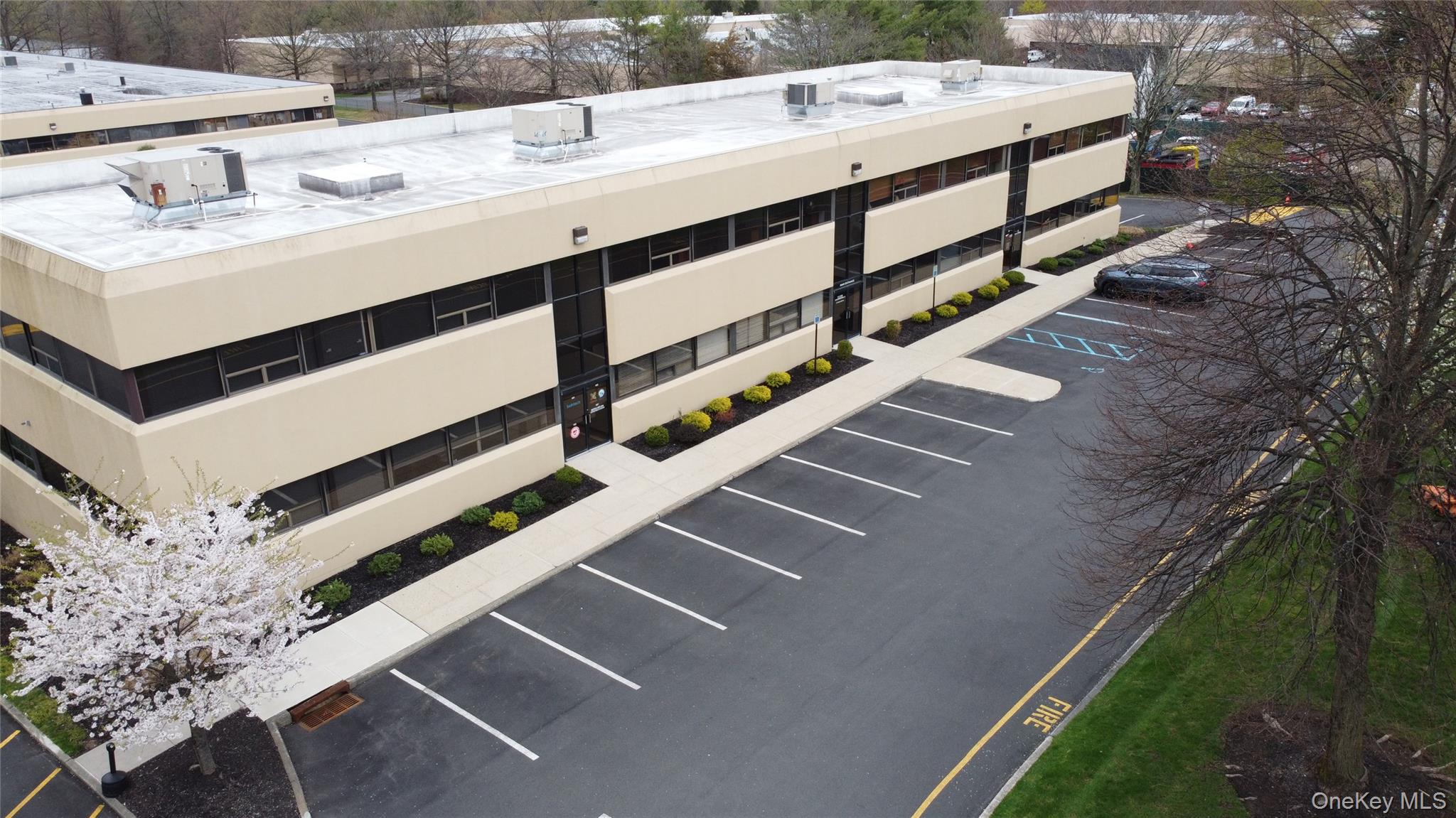 #1 photo, 80 Red Schoolhouse Road, Chestnut Ridge , NY 10977