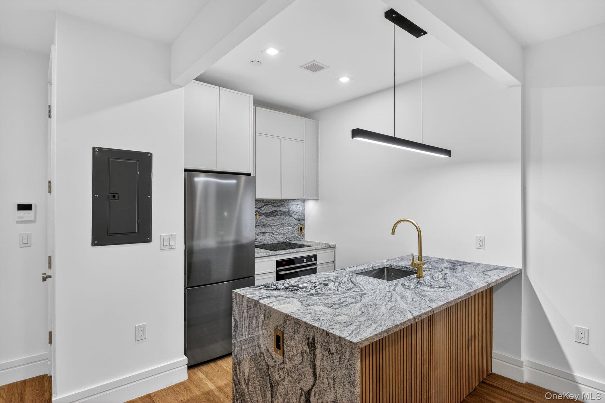 #4 photo, 60 W 129th Street, 曼哈顿 New York (Manhattan) , NY 10027