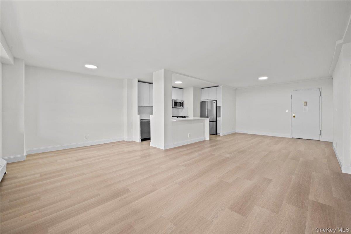 #3 photo, 5700 Arlington Avenue, Bronx , NY 10471