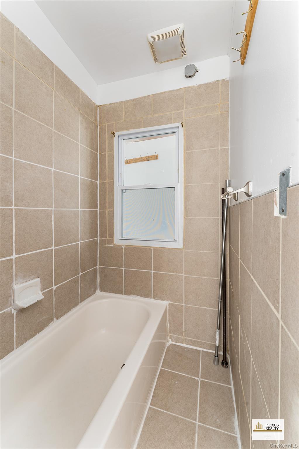 #19 photo, 1182 E 35th Street, Brooklyn , NY 11210