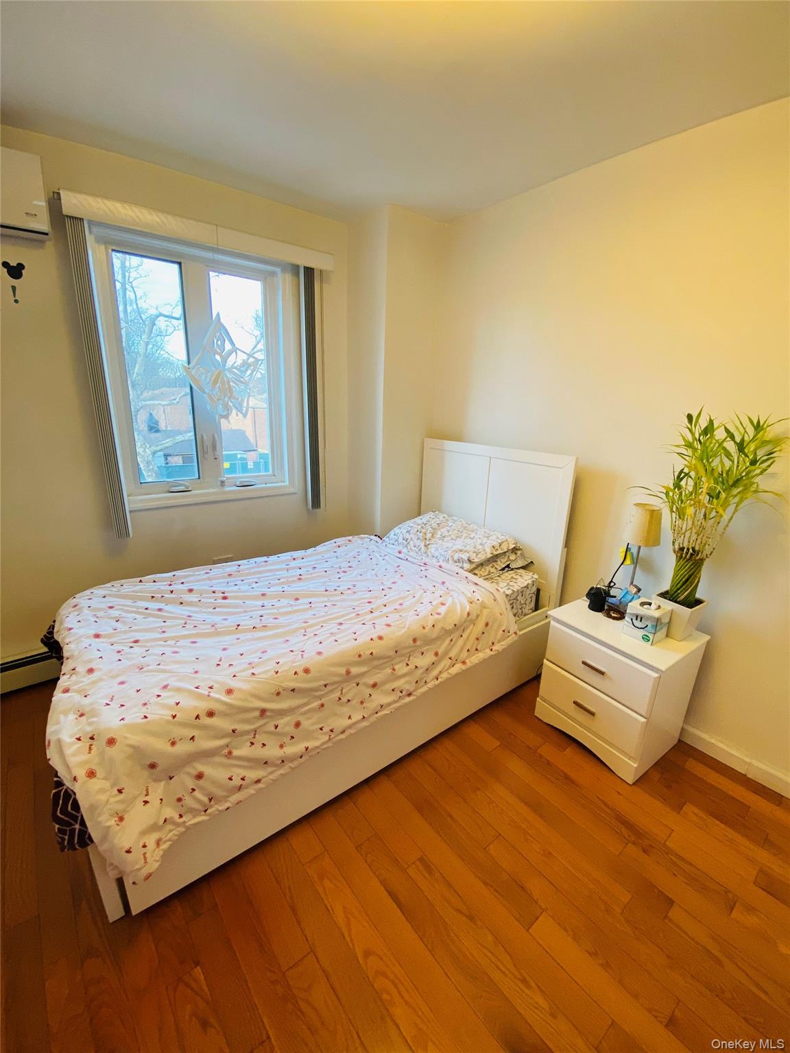 #14 photo, 69-31 197th Street, קווינס Fresh Meadows , NY 11365