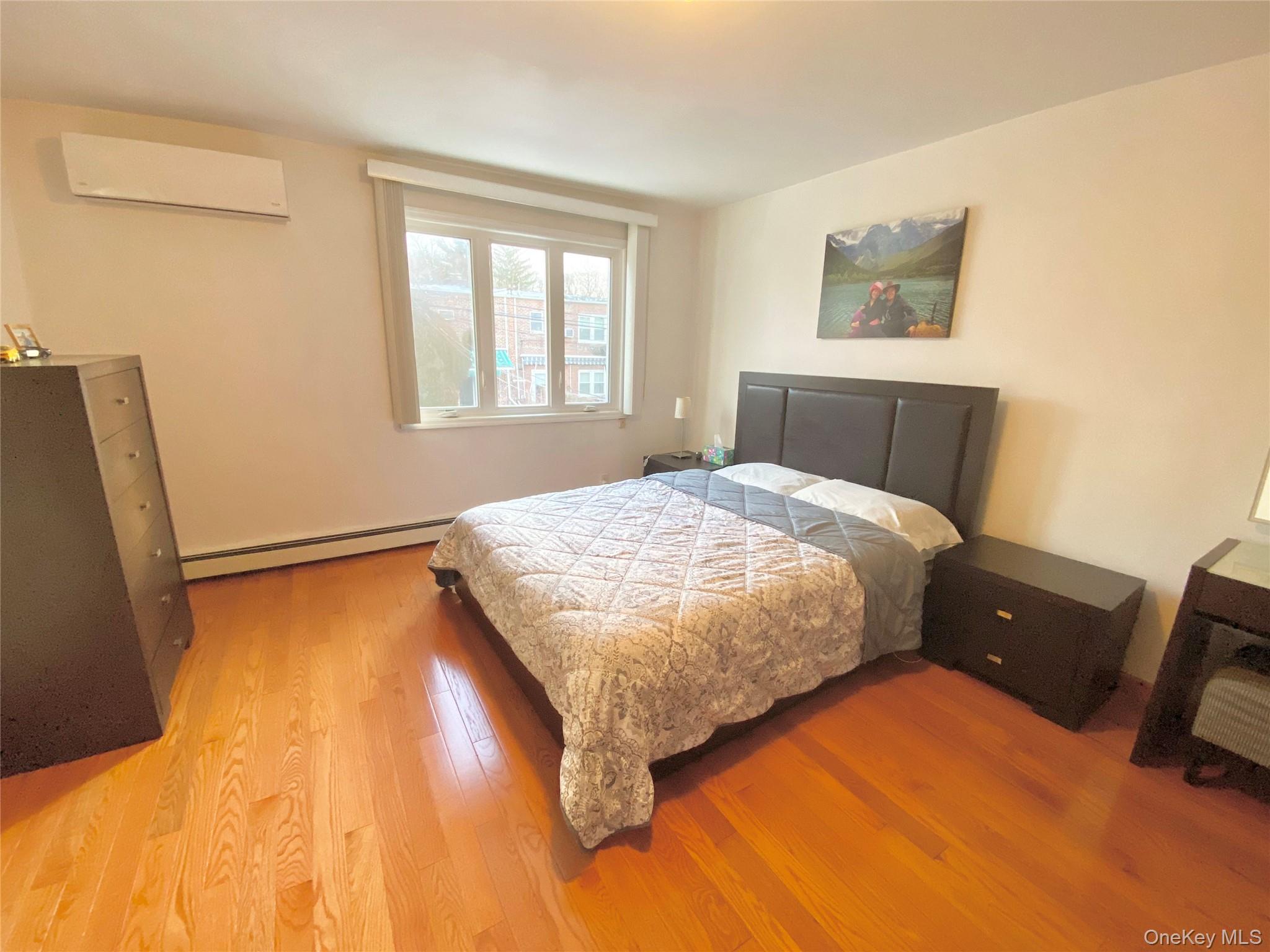 #9 photo, 69-31 197th Street, קווינס Fresh Meadows , NY 11365