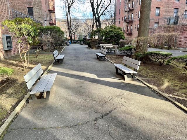 #9 photo, 88-11 Northern Boulevard, קווינס Jackson Heights , NY 11372