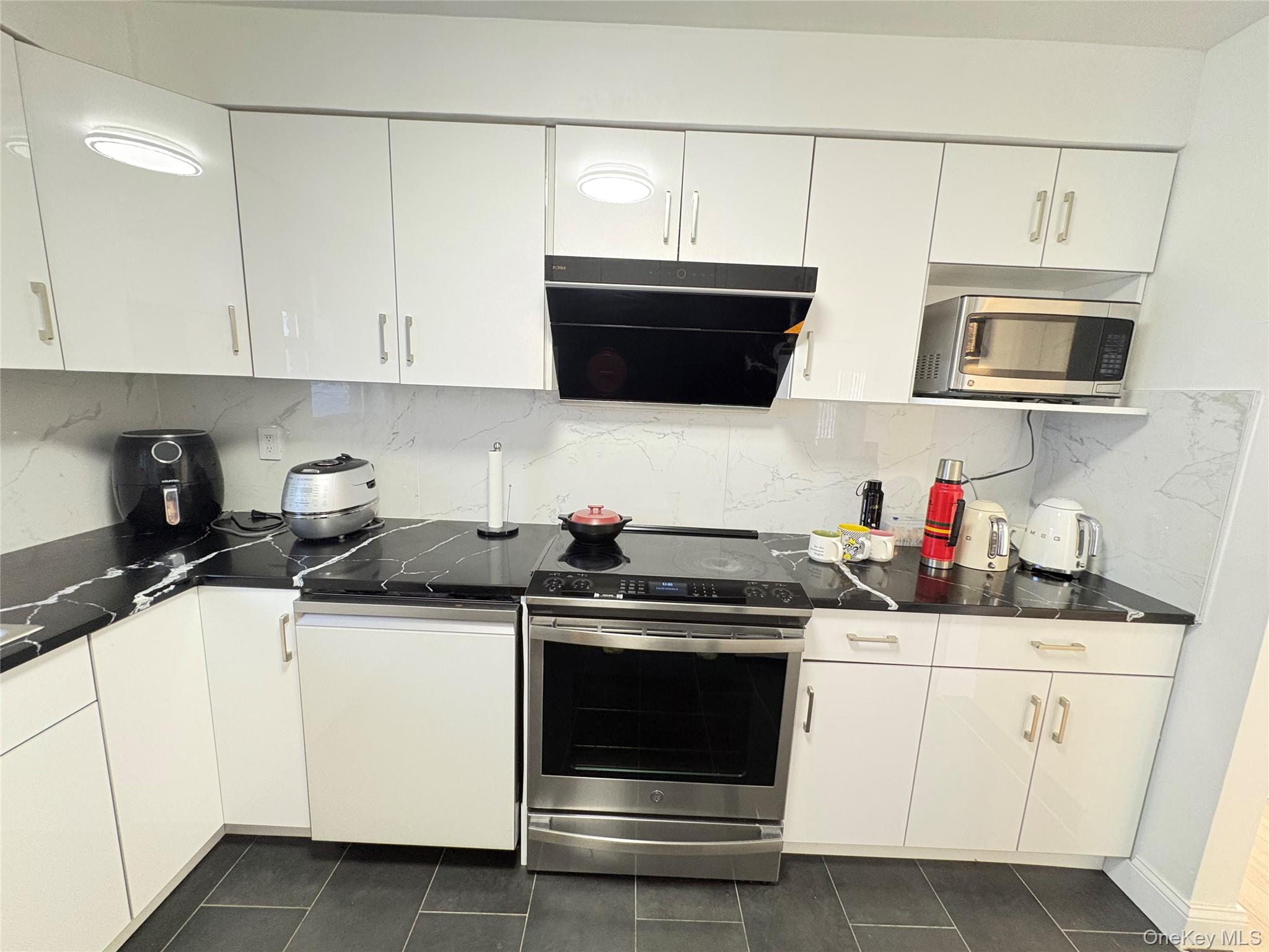 #14 photo, 41-75 Morgan Street, Little Neck , NY 11363