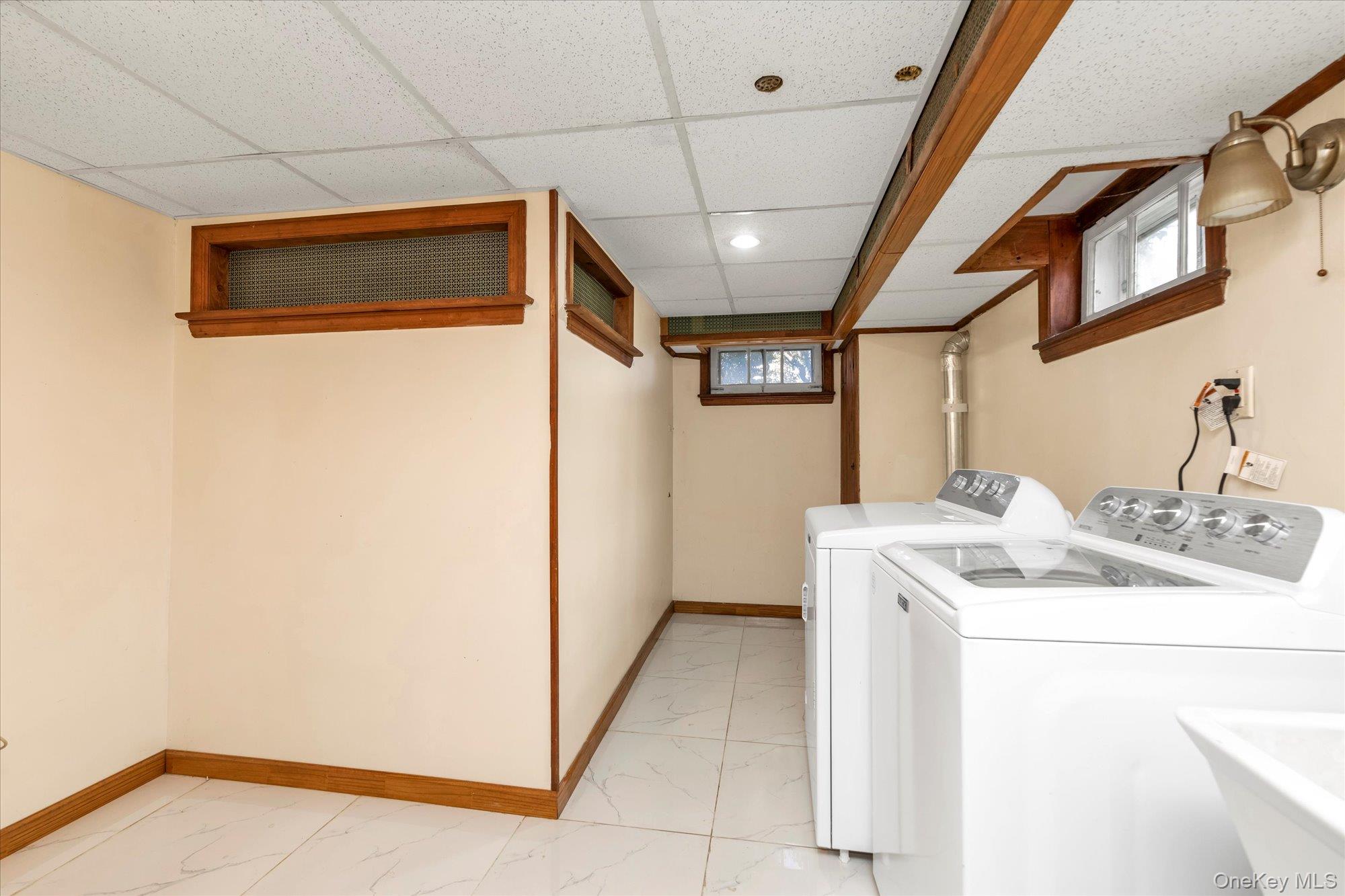 #18 photo, 5 White Street, 长岛 Valley Stream , NY 11580