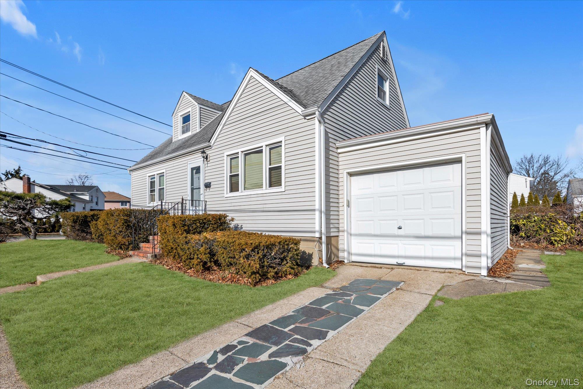 #20 photo, 5 White Street, 长岛 Valley Stream , NY 11580