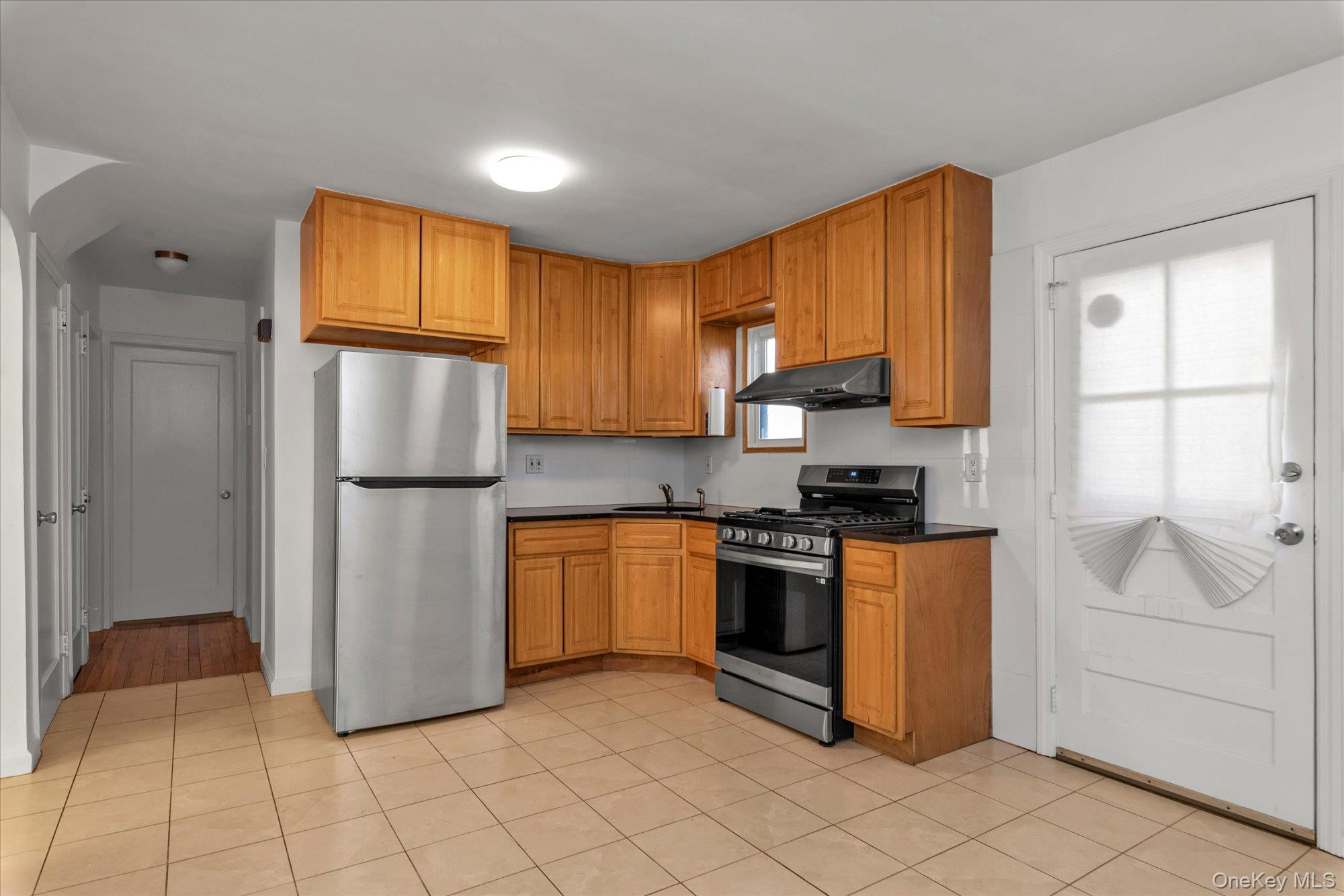 #6 photo, 5 White Street, 长岛 Valley Stream , NY 11580