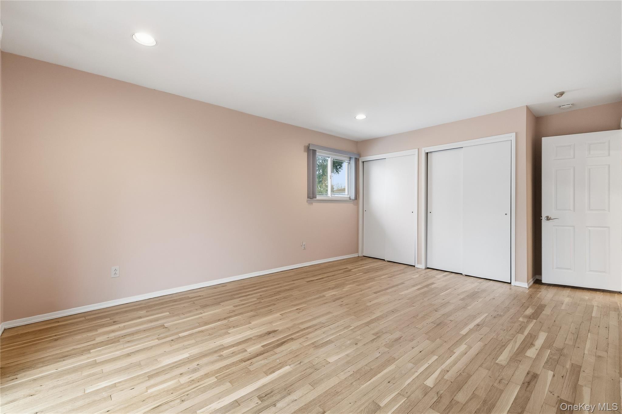 #11 photo, 20 Steuben Drive, ناسو Oyster Bay , NY 11753