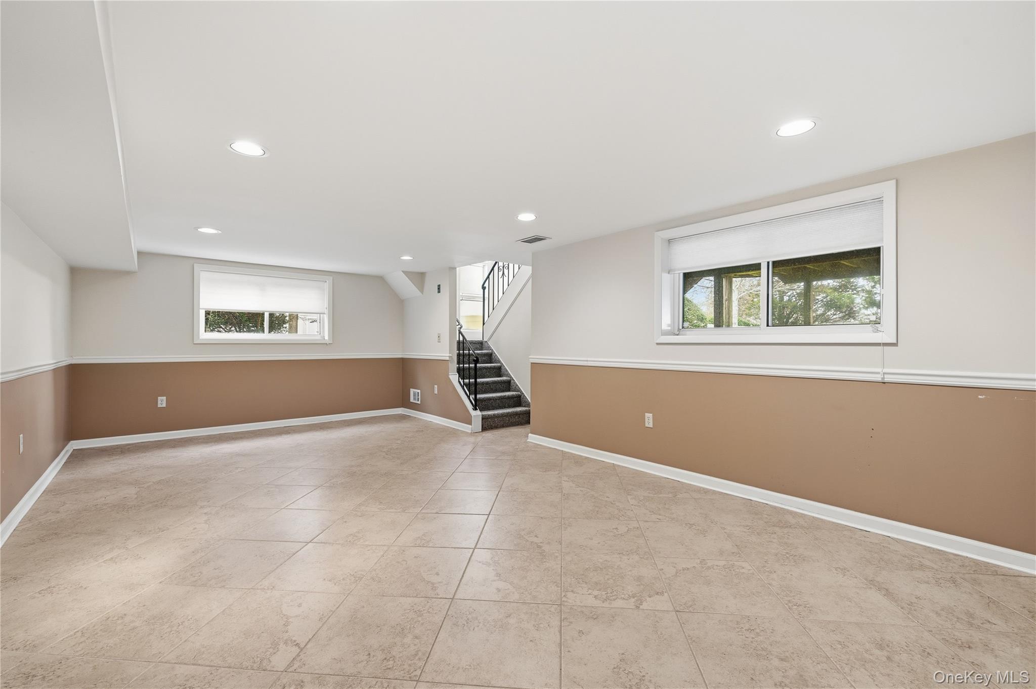 #19 photo, 20 Steuben Drive, ناسو Oyster Bay , NY 11753