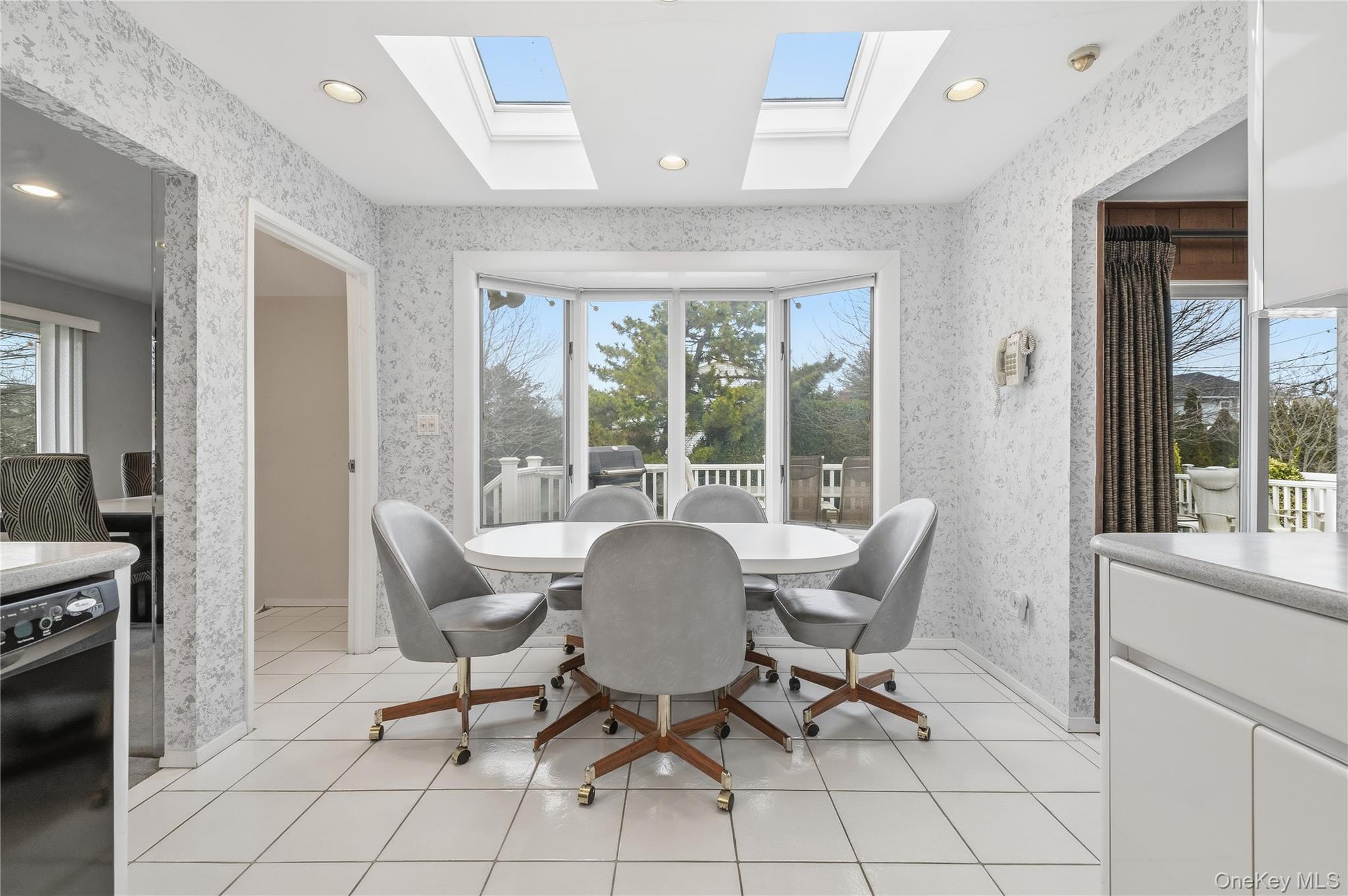 #9 photo, 20 Steuben Drive, ناسو Oyster Bay , NY 11753