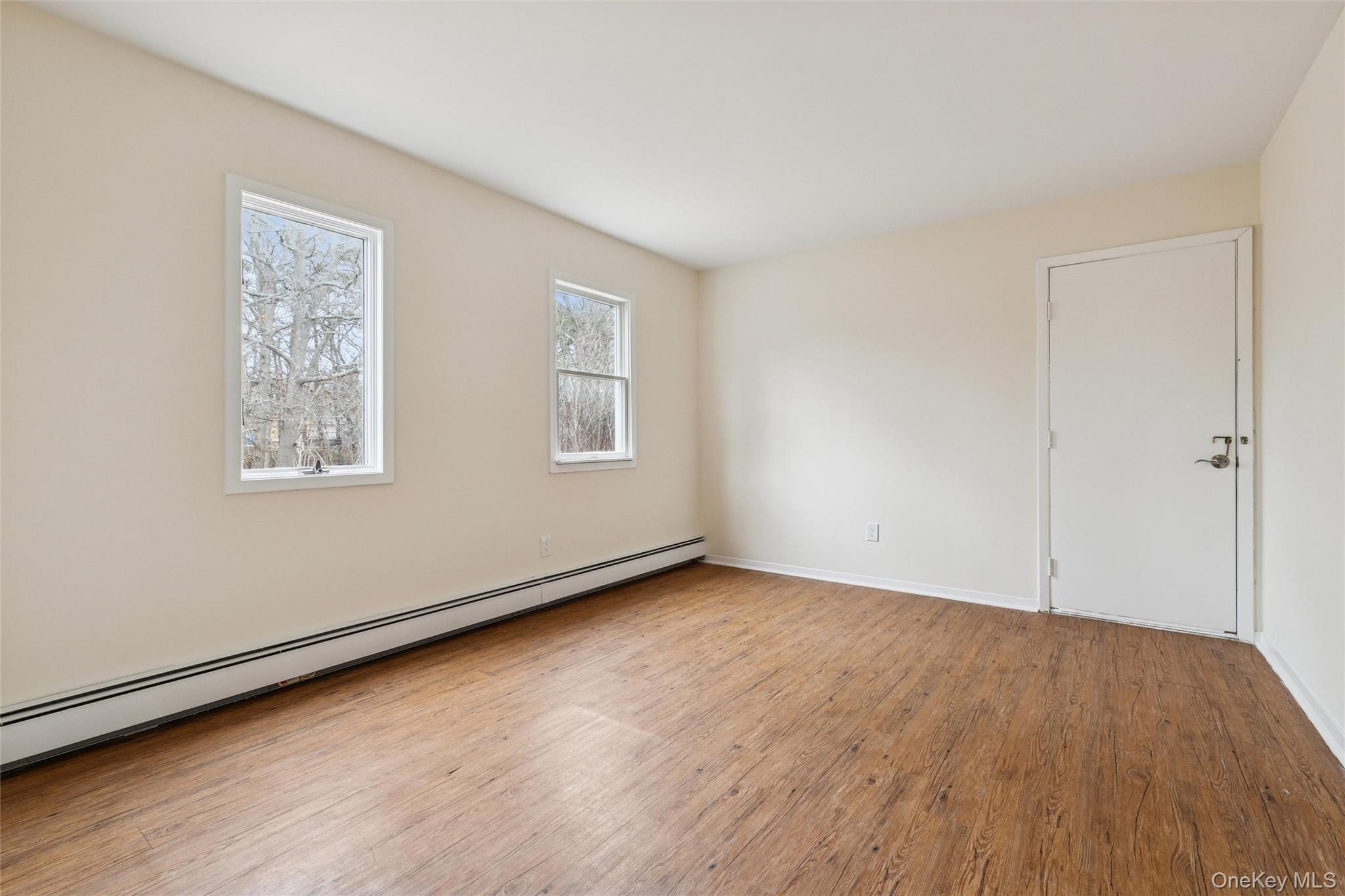 #20 photo, 129 E Woodside Avenue, 東長島 Patchogue , NY 11772