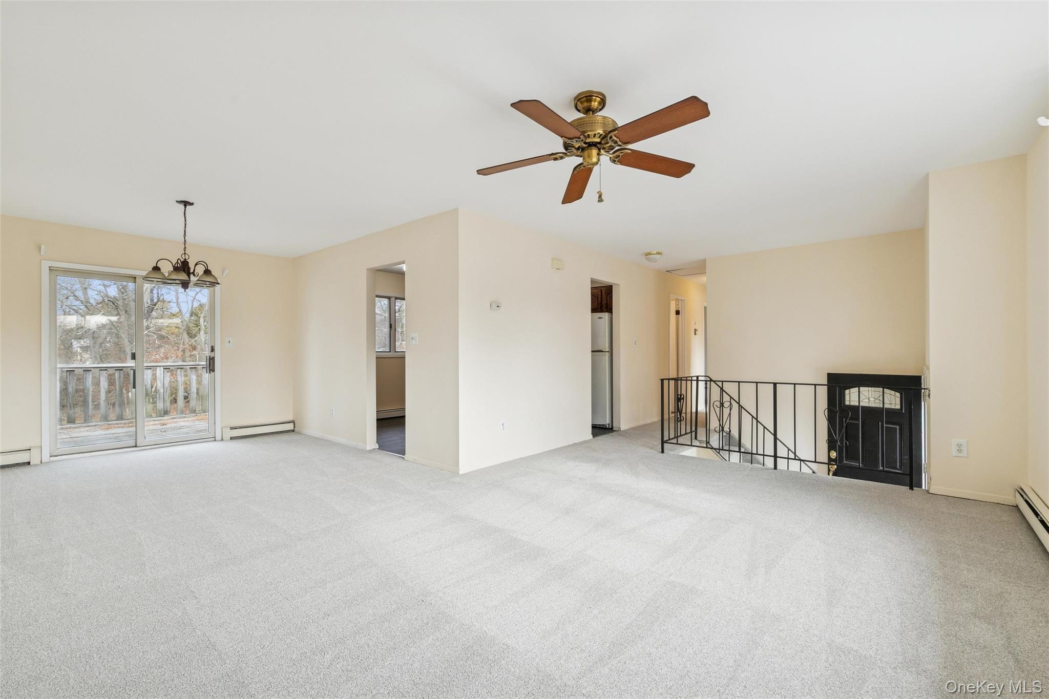 #3 photo, 129 E Woodside Avenue, 東長島 Patchogue , NY 11772