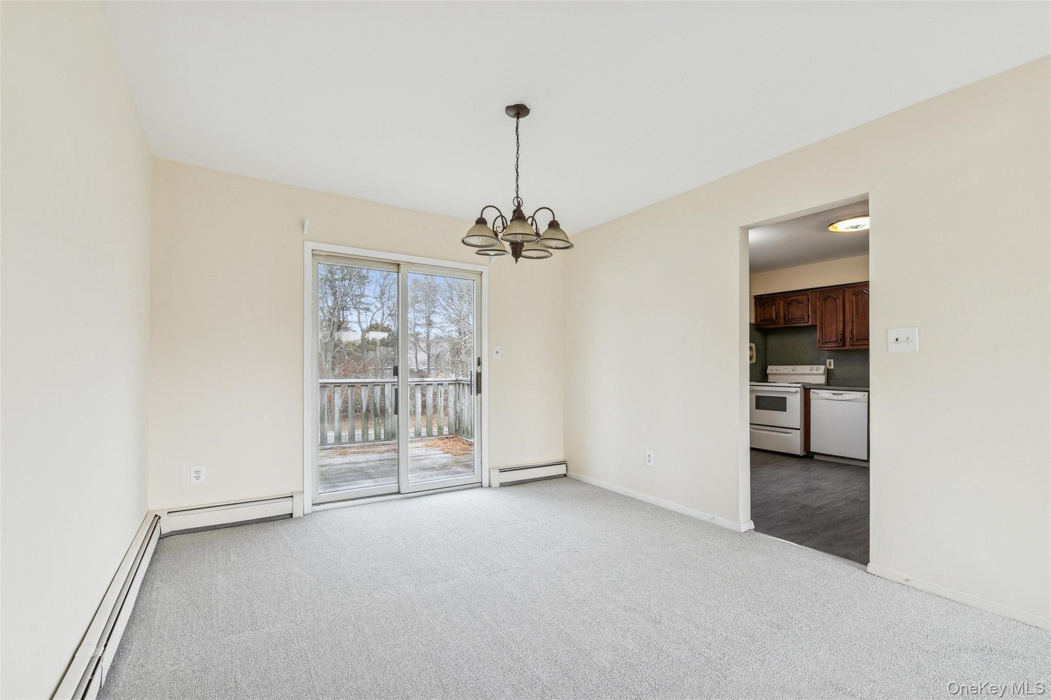 #6 photo, 129 E Woodside Avenue, 東長島 Patchogue , NY 11772