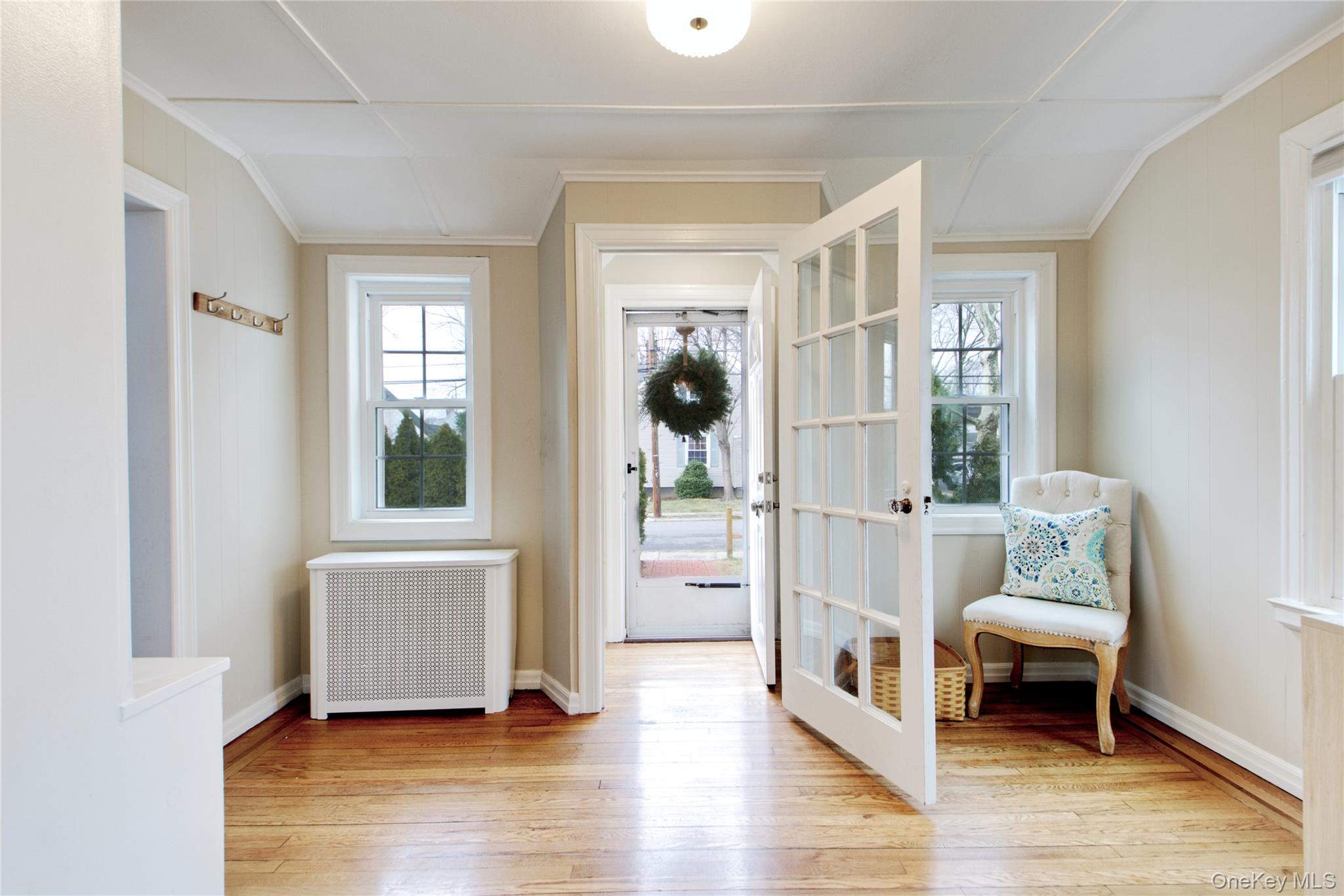 #11 photo, 20 Salisbury Avenue, ناسو Stewart Manor , NY 11530