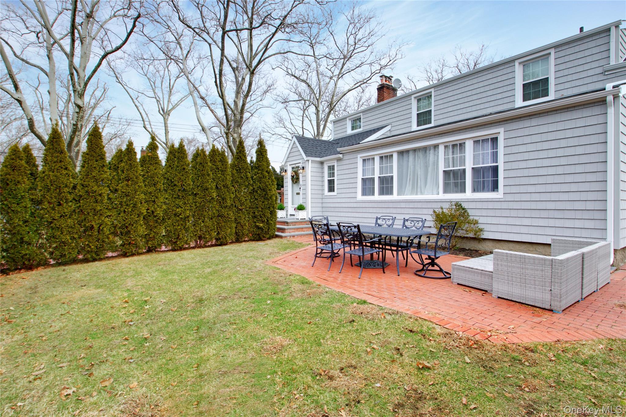 #4 photo, 20 Salisbury Avenue, Stewart Manor , NY 11530