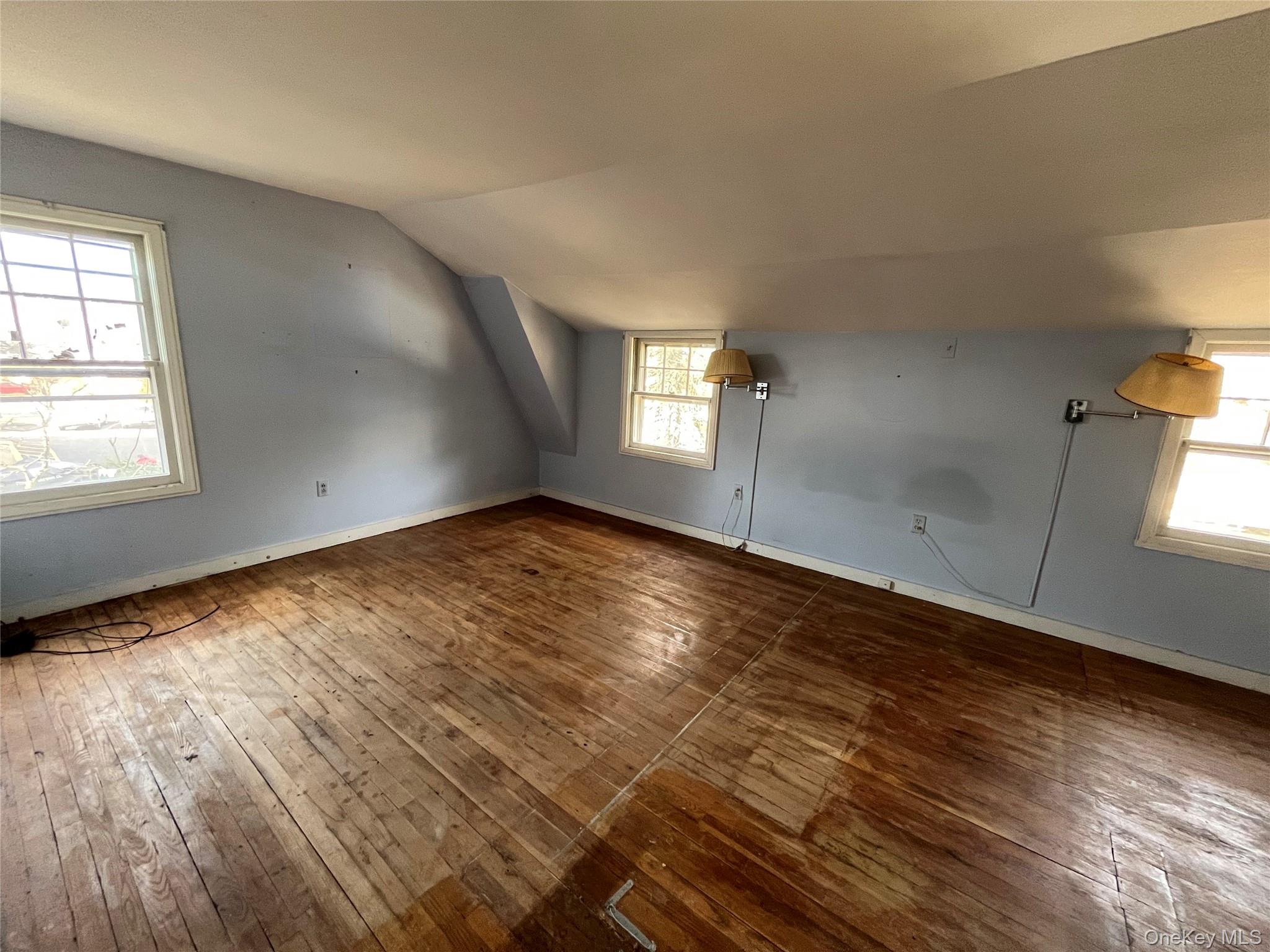 #10 photo, 8 Ketewomoke Drive, सफ़ोक काउंटी Halesite , NY 11743