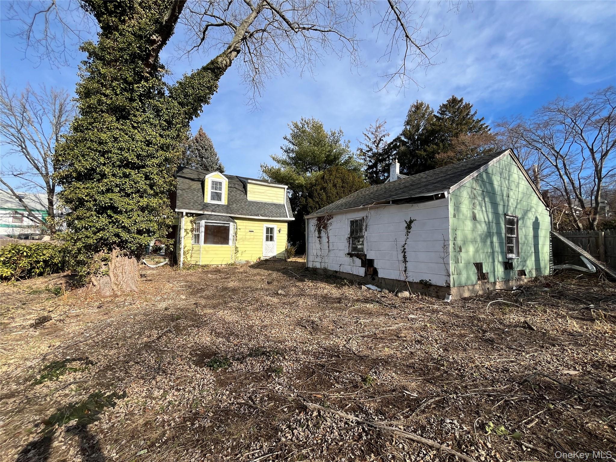 #3 photo, 8 Ketewomoke Drive, सफ़ोक काउंटी Halesite , NY 11743