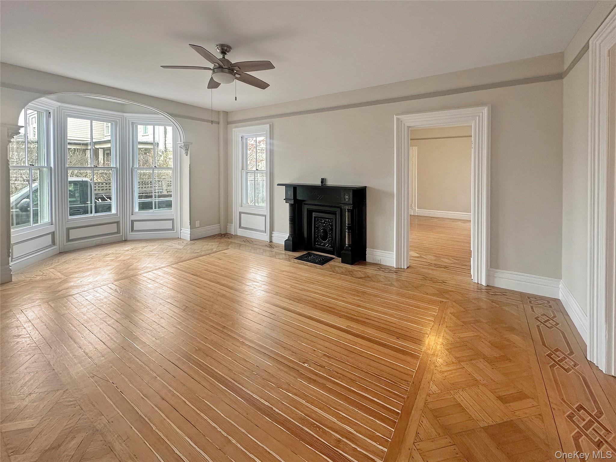 #4 photo, 611 Main Street, Саффолк ‖ Greenport , NY 11944