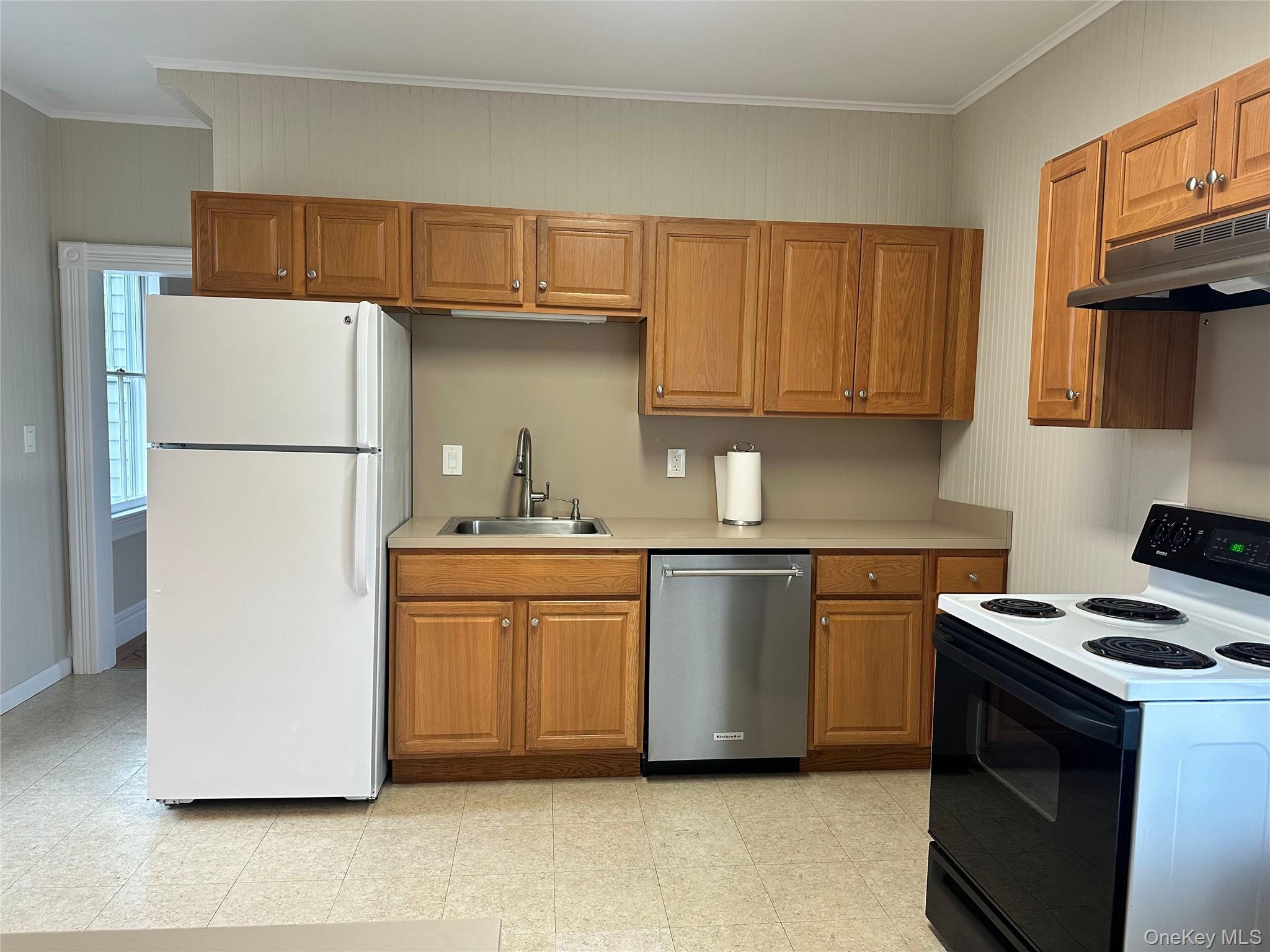 #9 photo, 611 Main Street, Саффолк ‖ Greenport , NY 11944