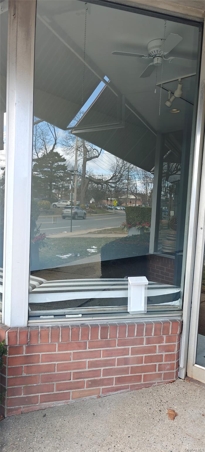 #2 photo, 723 Glen Cove Avenue, Нассау ‖ Glen Head , NY 11545