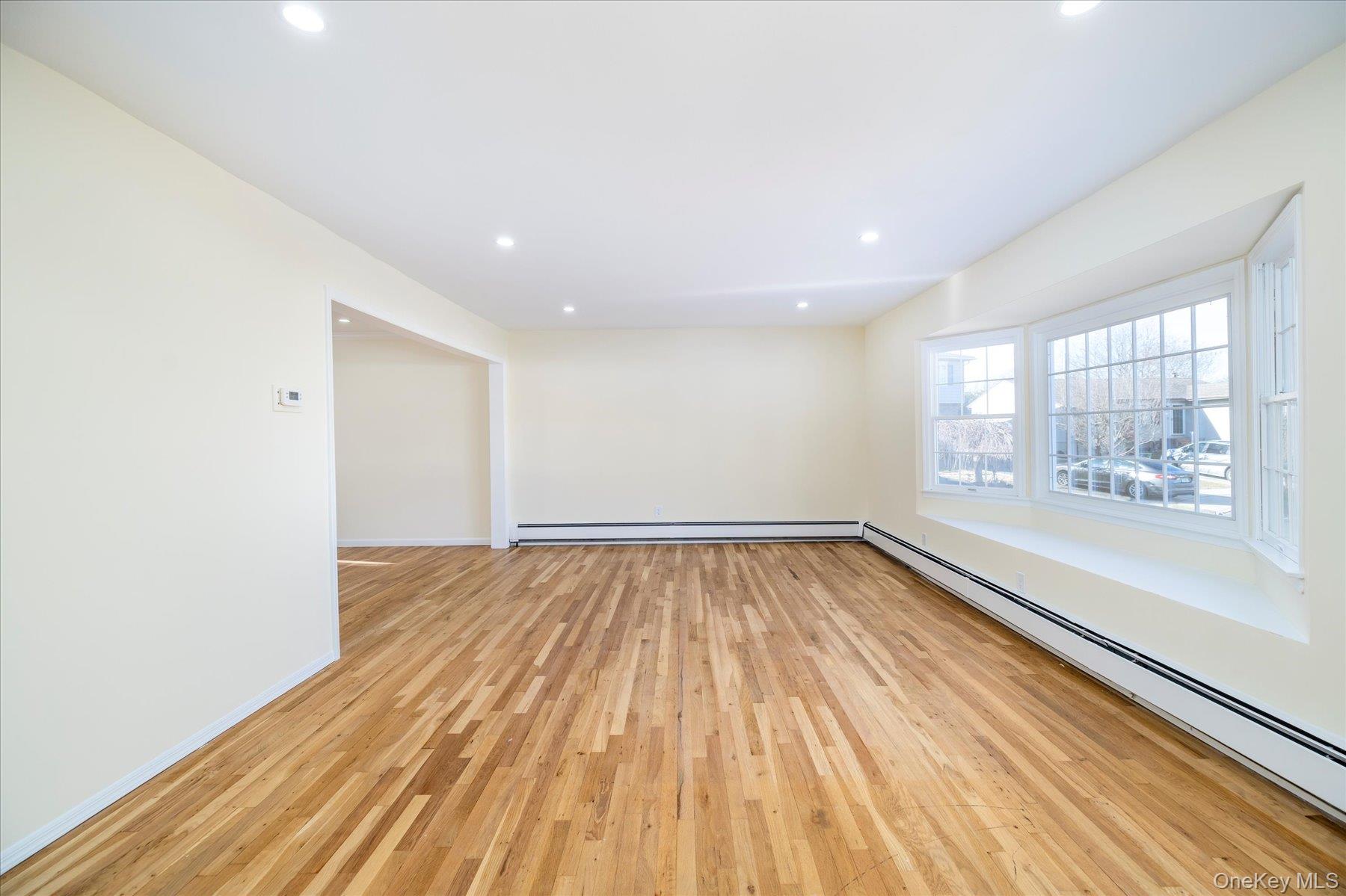 #6 photo, 8 Patricia Court, 长岛 Bethpage , NY 11714