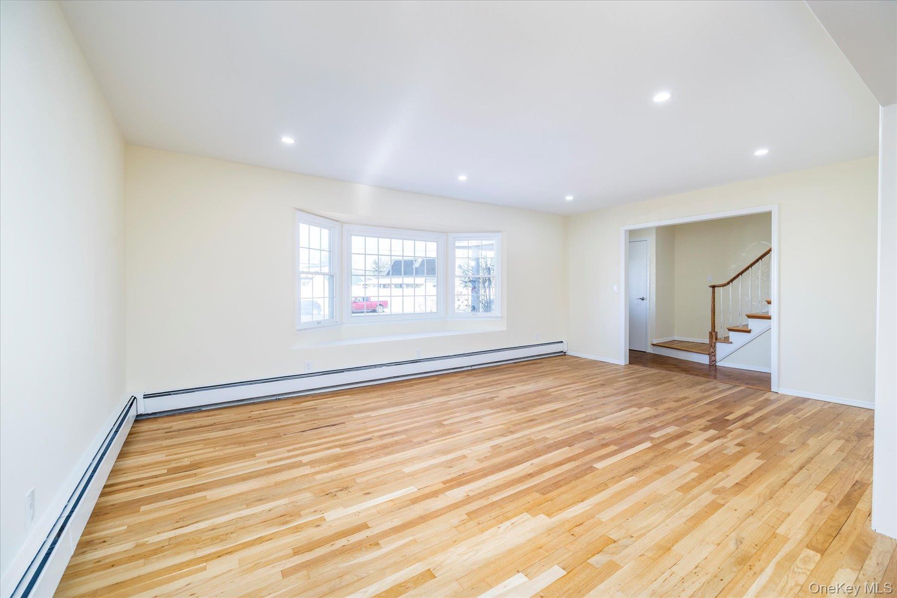 #8 photo, 8 Patricia Court, 长岛 Bethpage , NY 11714