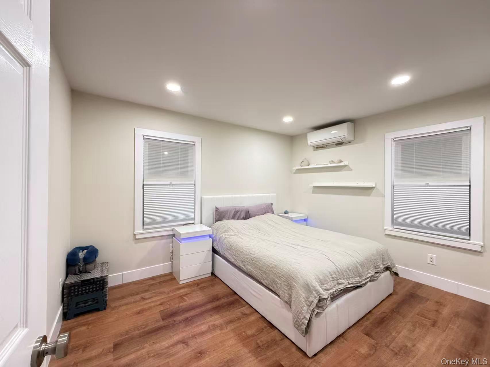 #20 photo, 55 Keller Street, Valley Stream , NY 11580