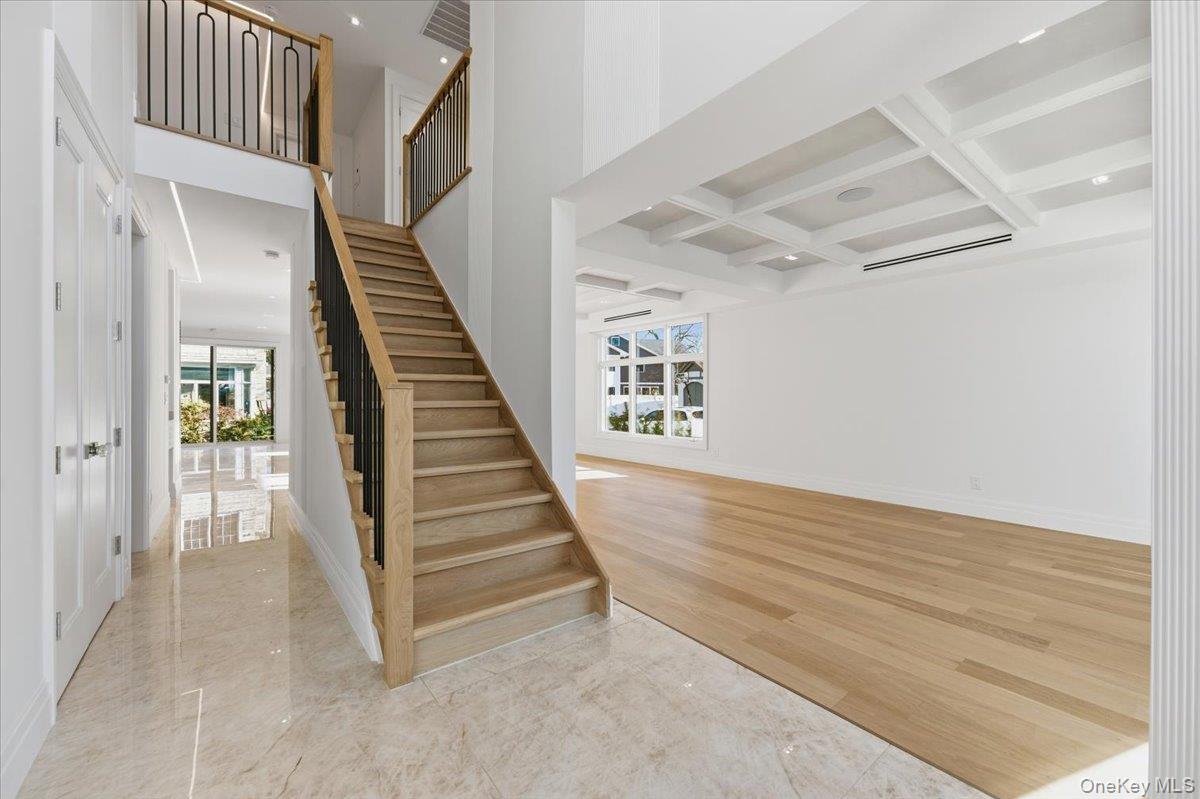 #3 photo, 132 Park Street, מחוז נסאו Woodmere , NY 11598