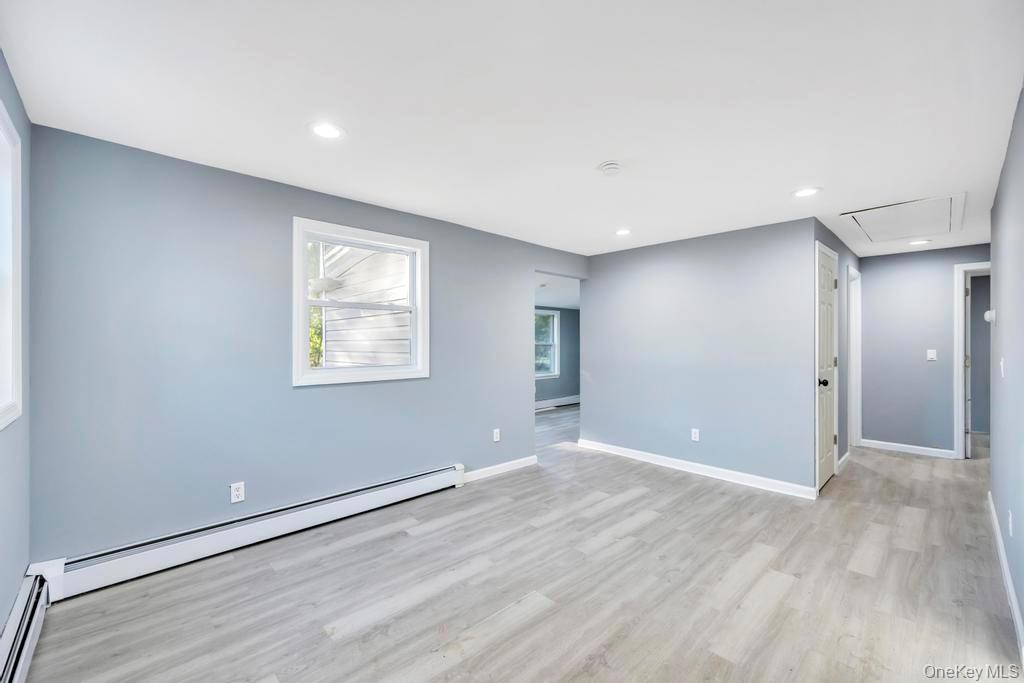 #19 photo, 231 Elm Road, Саффолк ‖ Mastic Beach , NY 11951