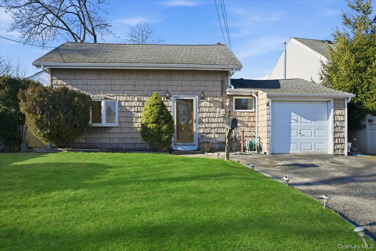 #1 photo, 2522 Hewlett Lane, Bellmore , NY 11710