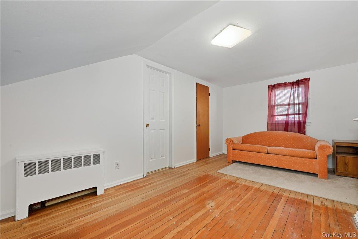 #18 photo, 2522 Hewlett Lane, Bellmore , NY 11710