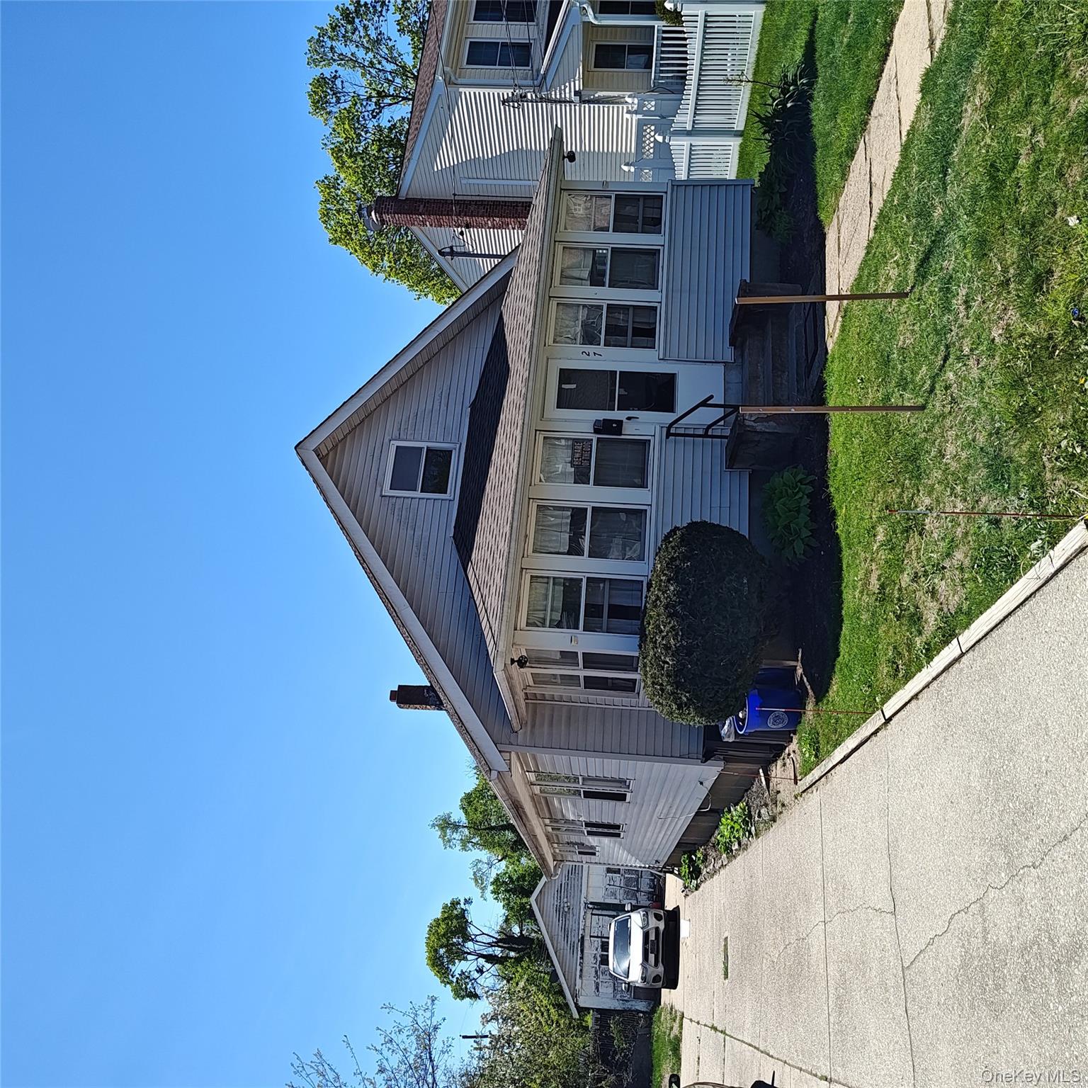 #1 photo, 27 Coolidge Avenue, Саффолк ‖ Amityville , NY 11701