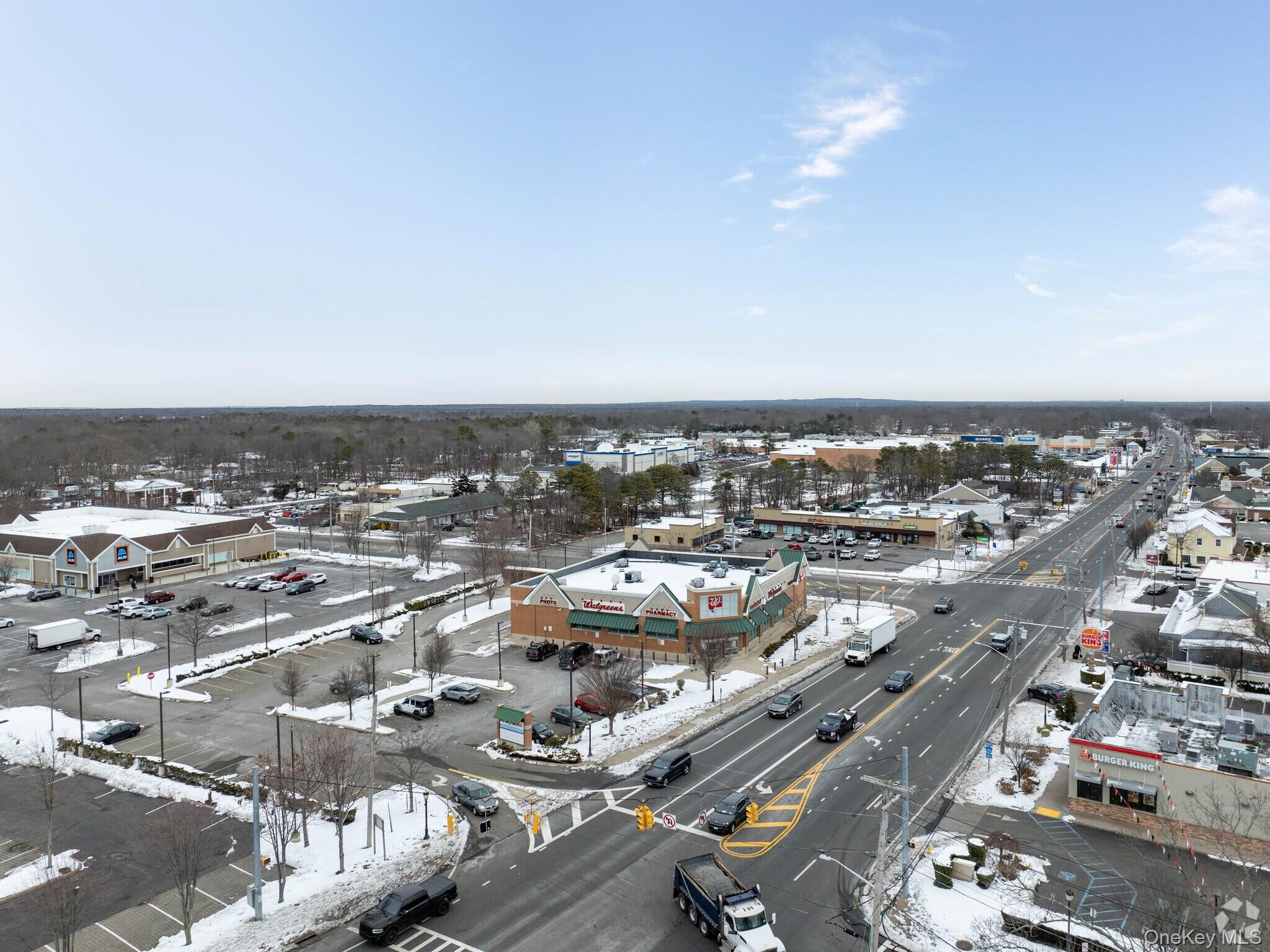 #8 photo, 863 Montauk Highway, سوفولك Shirley , NY 11967